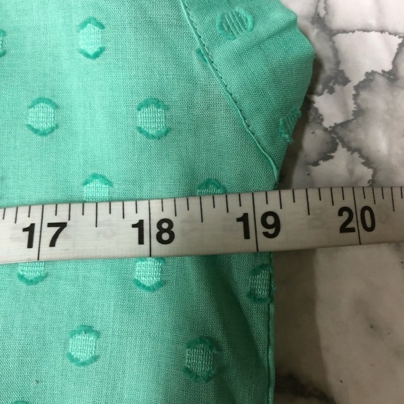 Van Heusen sleeveless blouse Green Swiss Dot Size Small NWT - Picture 3 of 4